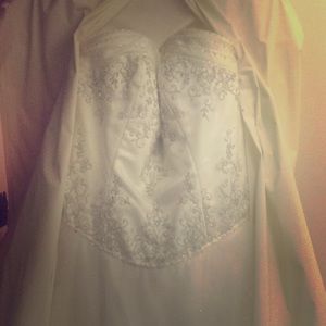 Wedding dress